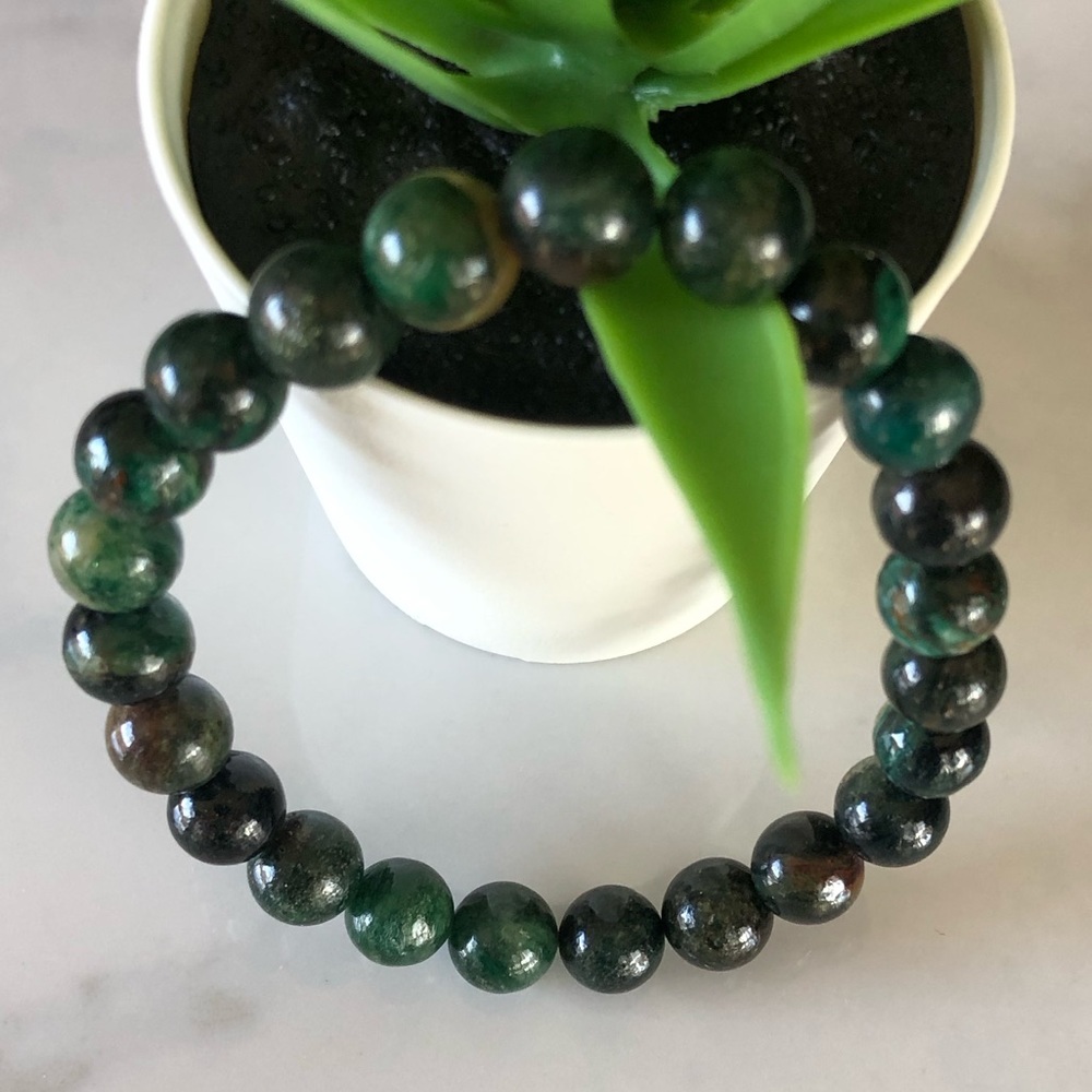 Emerald 8mm Natural Stone Beads Stretchable Bracelet - Picture 4 of 6